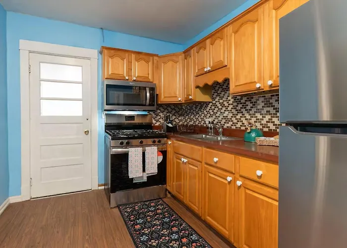 Holiday home Cozy 1-bedroom House In Tranquil With Free Parking *