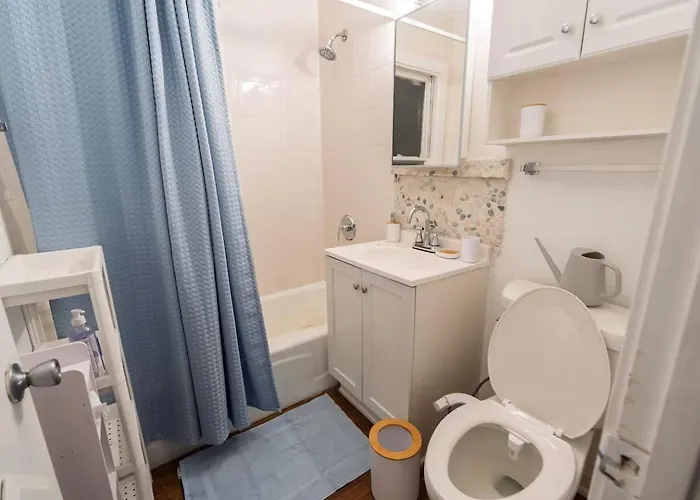 Holiday home Cozy 1-bedroom House In Tranquil With Free Parking Skokie